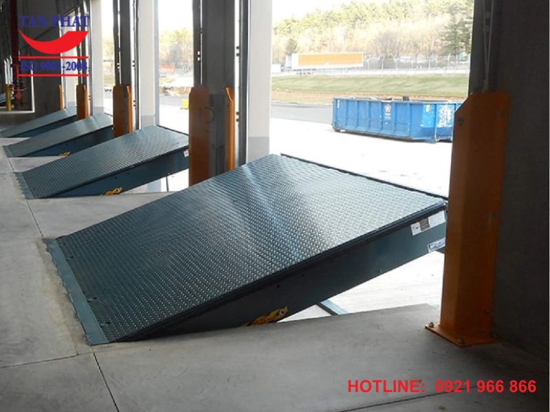 Sàn nâng tự động