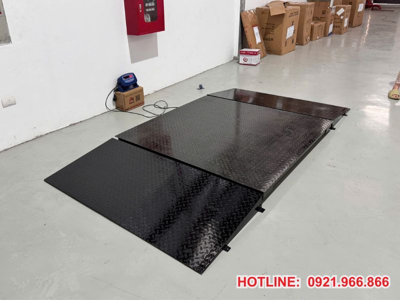 Cân Sàn Điện Tử 1.5m x 1.5m 2 Tấn Kèm Dốc Lên Xuống