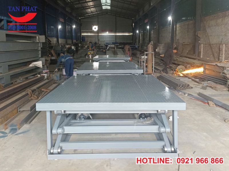 Tân Phát - địa chỉ sửa lỗi bàn nâng thủy lực uy tín