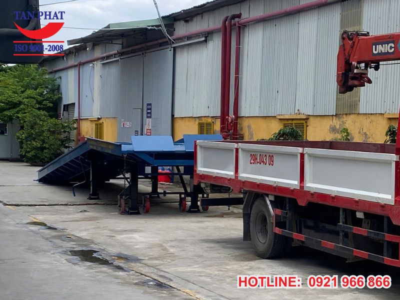 Thông tin chi tiết về cầu dẫn xe nâng bàn giao tại Bắc Giang