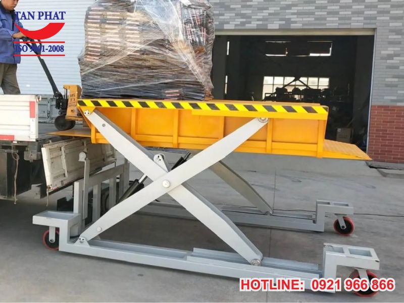 Ứng dụng thực tế của bàn nâng thủy lực nổi