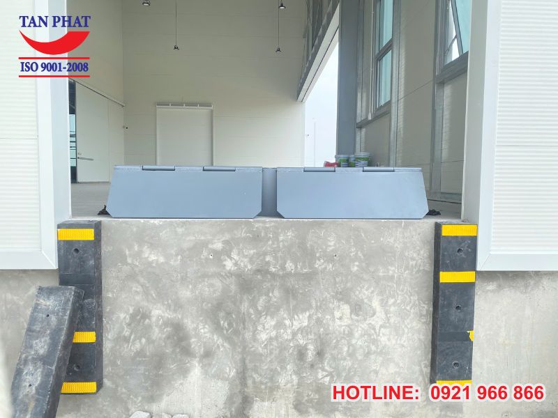 Lợi ích khi sử dụng dốc dẫn xe nâng lên container