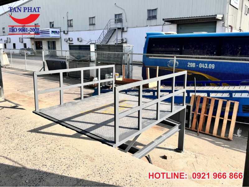 Báo giá dock leveler mới nhất