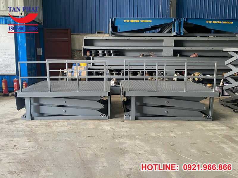 Hình ảnh thực tế bàn nâng thủy lực cắt kéo