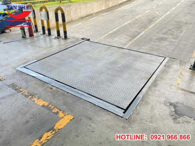 Sàn Nâng Thủy Lực 10 Tấn Mặt Sàn 2000x2000mm