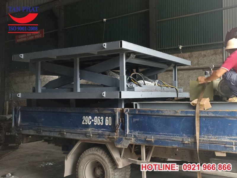Bàn nâng thủy lực 8 tấn với chiều cao min= 350mm