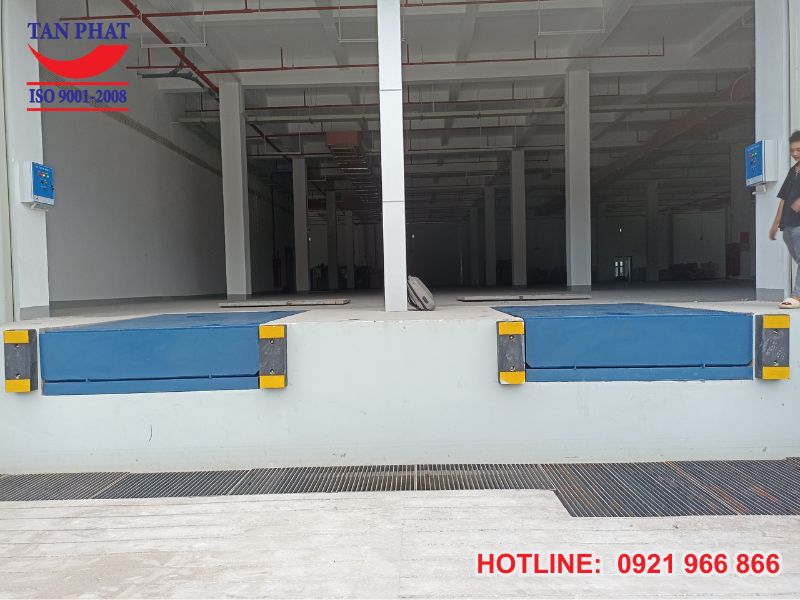 Báo Giá Sàn Nâng Thủy Lực 2500x1800mm Mới Nhất