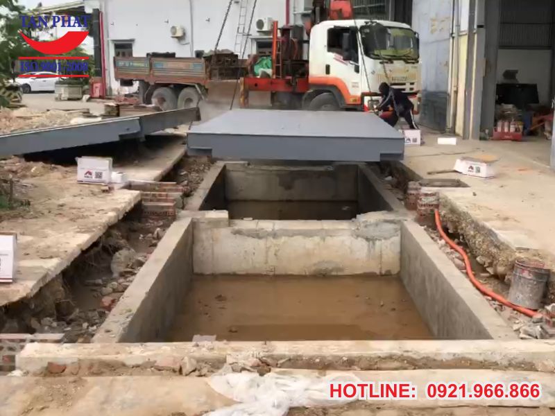 Hình ảnh thực tế quá trình lắp đặt trạm cân điện tử tại Thái Bình