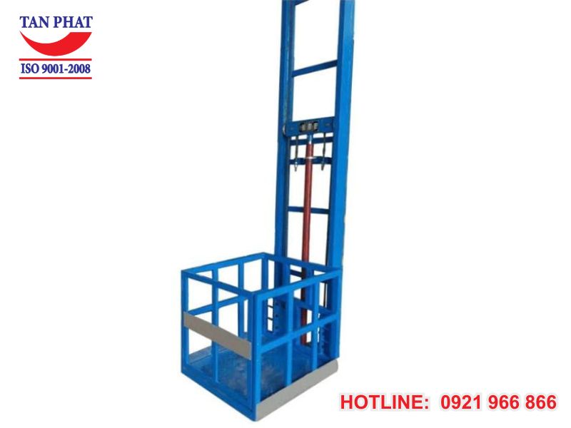 Thang tời hàng mini loại 200kg