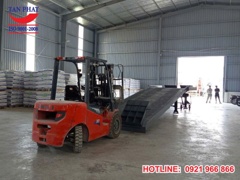 Người dùng có thể điều chỉnh cầu dẫn với độ cao linh hoạt