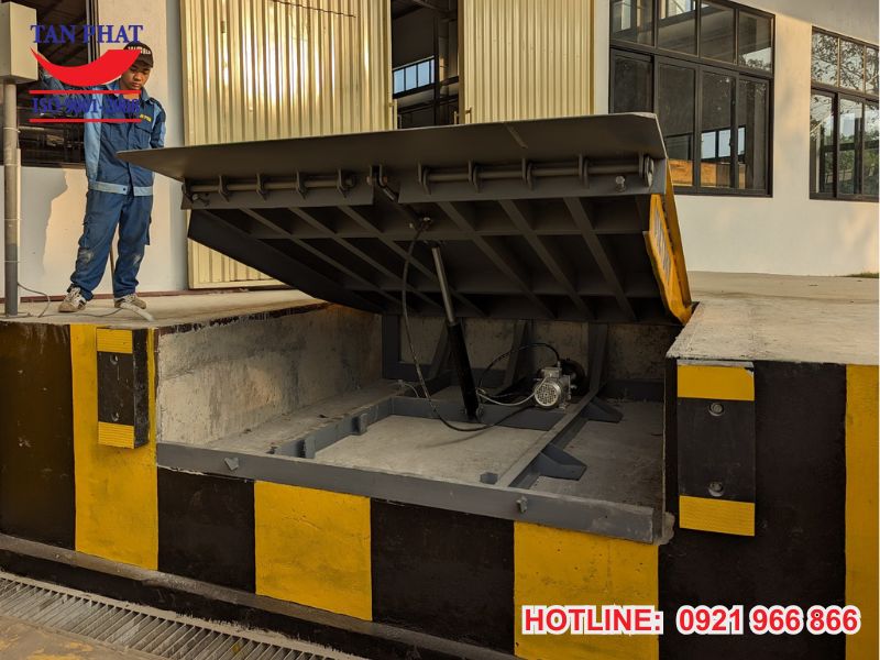 Dock Leveler 10 Tấn