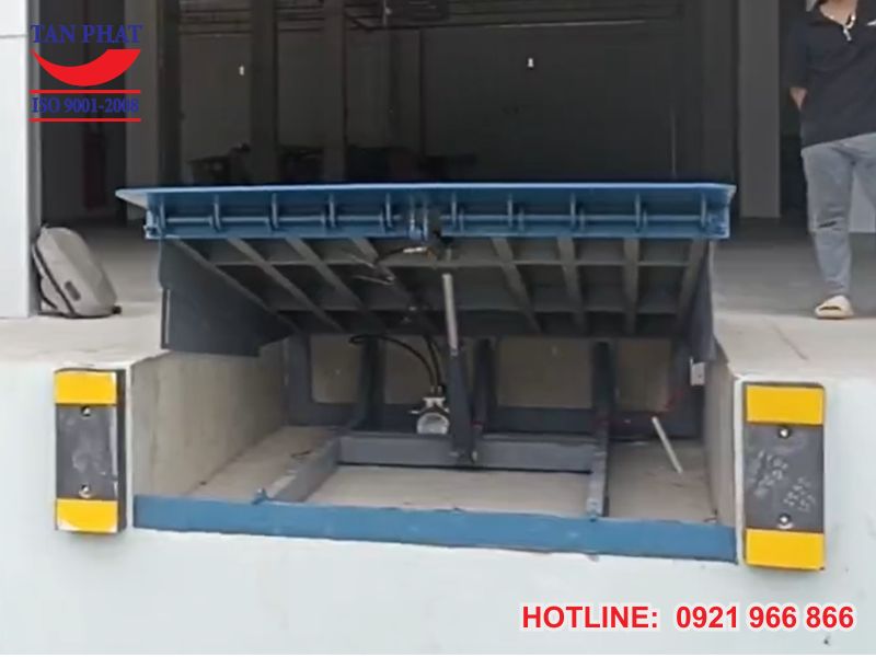 Dock Leveler 2500x1800mm