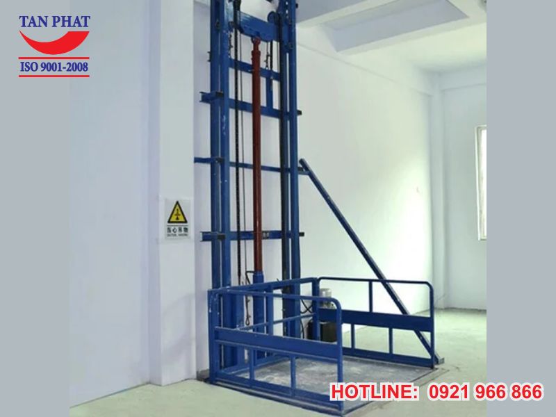 Cấu tạo thang nâng hàng