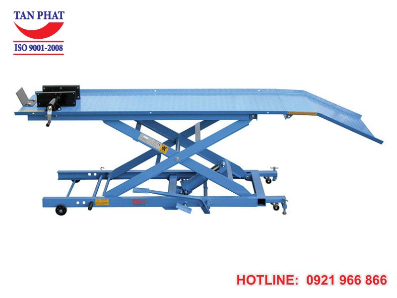 Bàn nâng thủy lực xe máy giá tốt