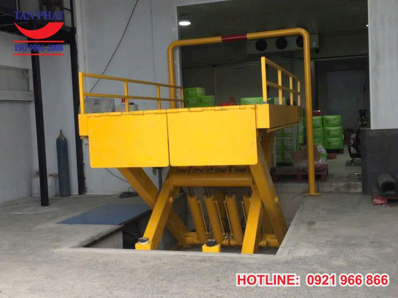 Bàn nâng thủy lực 6000kg lắp đặt bởi Tân Phát