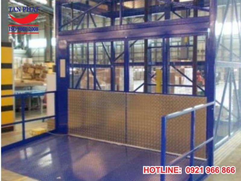 Thang nâng xe máy động cơ thủy lực