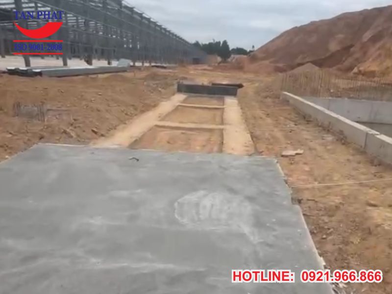 Hình ảnh thực tế móng trạm cân điện tử 120 tấn được hoàn thiện xây dựng