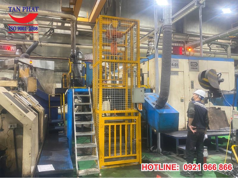 Thang tời nâng hàng 500kg nâng hạ êm mượt