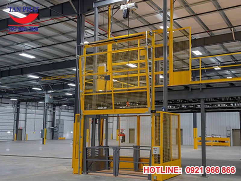 Lưu ý khi lắp đặt thang nâng hàng 5 tấn