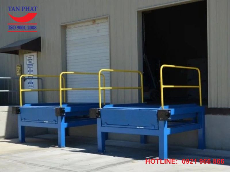 Hình ảnh thực tế sàn nâng ngoài trời