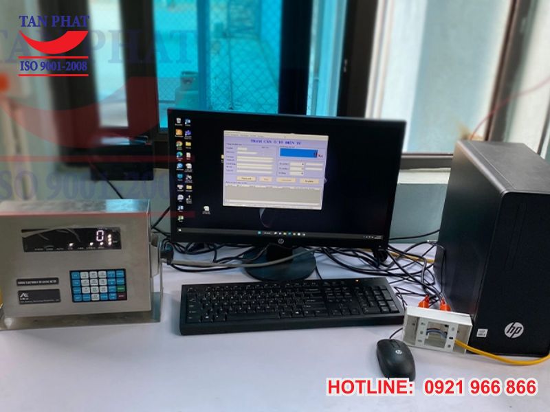 Không gian bên trong nhà điều hành cân ô tô điện tử