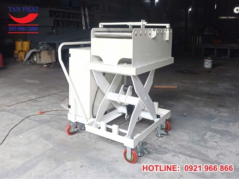 Quá trình sản xuất, bàn giao bàn nâng di động 1 tấn tại Hà Nội