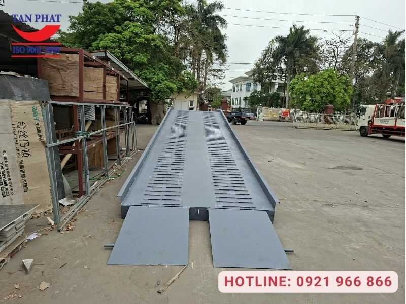 Cầu dẫn container 10 tấn Ninh Bình