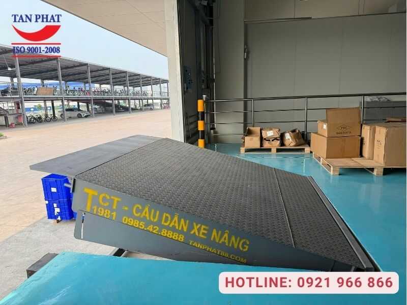 Sàn nâng tự động 3 tấn Thái Nguyên