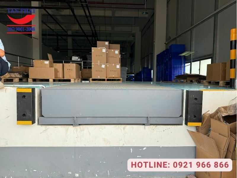 Sàn nâng tự động 3 tấn Thái Nguyên