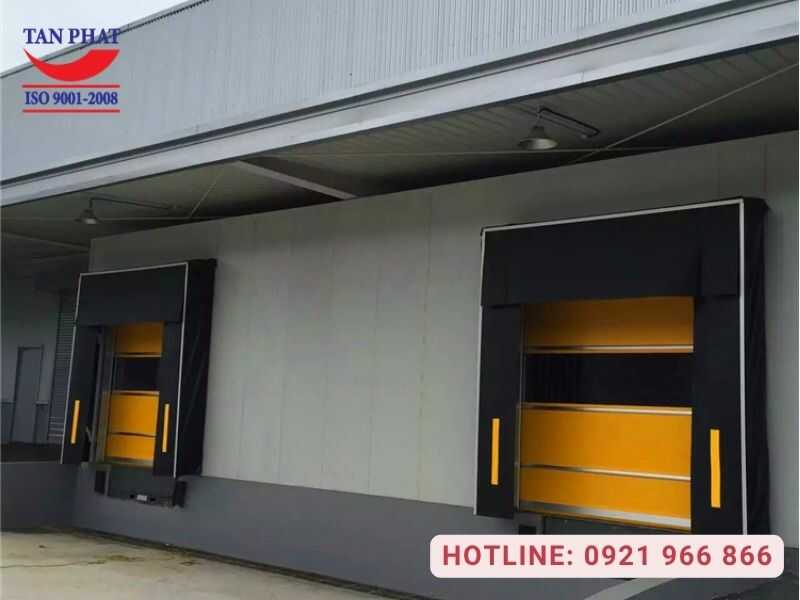 Bộ chùm túi khí dock leveler kho lạnh