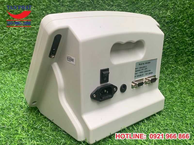 Hình ảnh thực tế: mặt sau của đầu cân điện tử