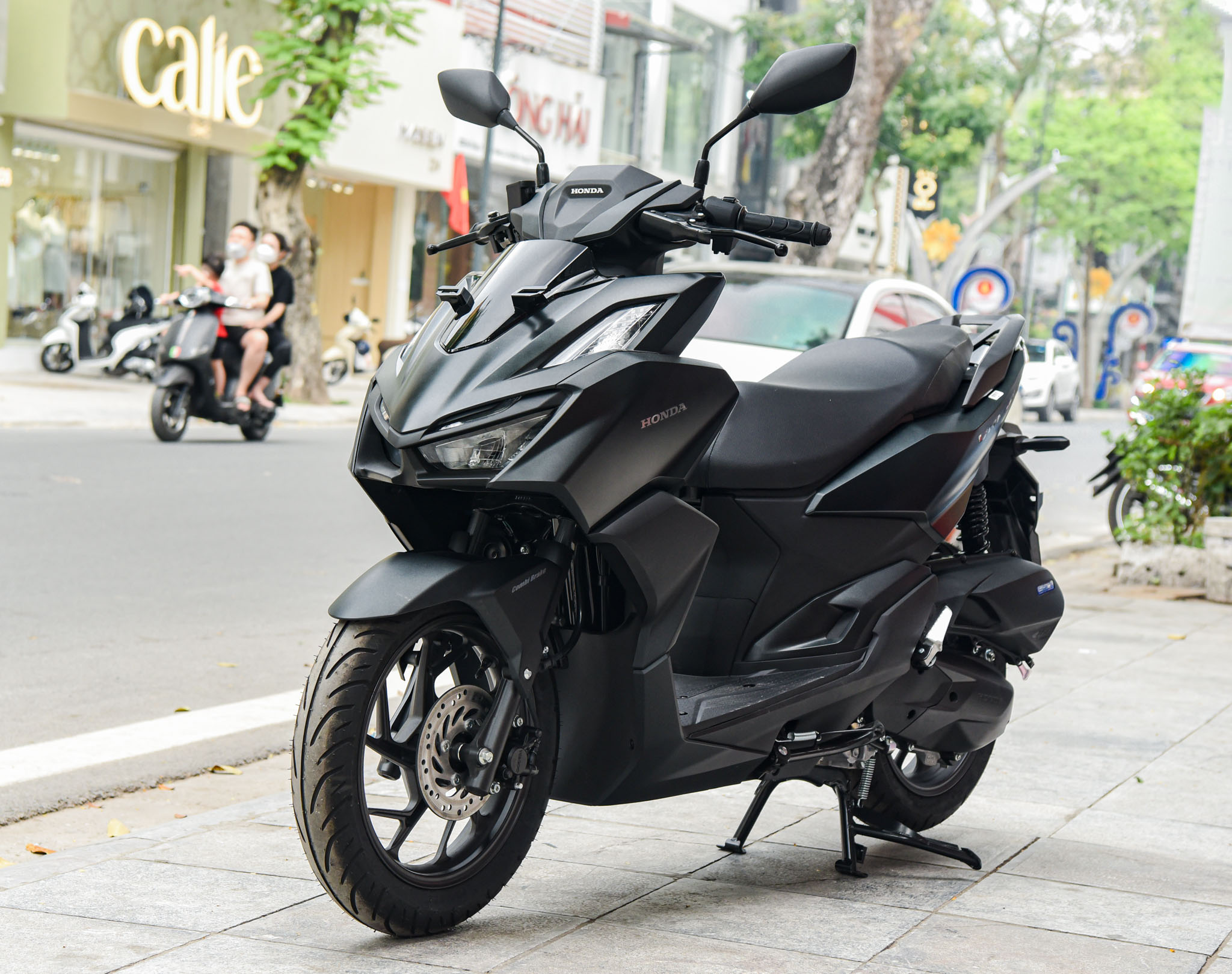 Vario dán full xe decal đen mờ