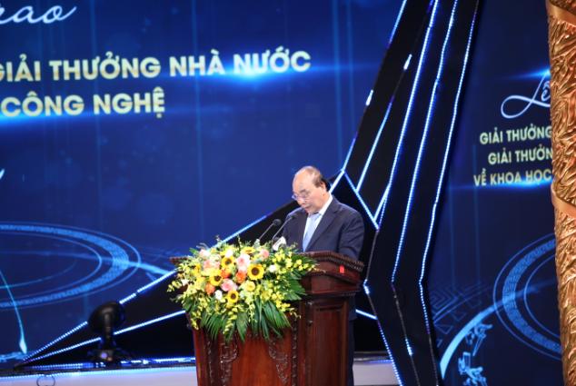 Trao giải thưởng Hồ Chí Minh và giải thưởng Nhà nước về KH&CN cho 29 công trình