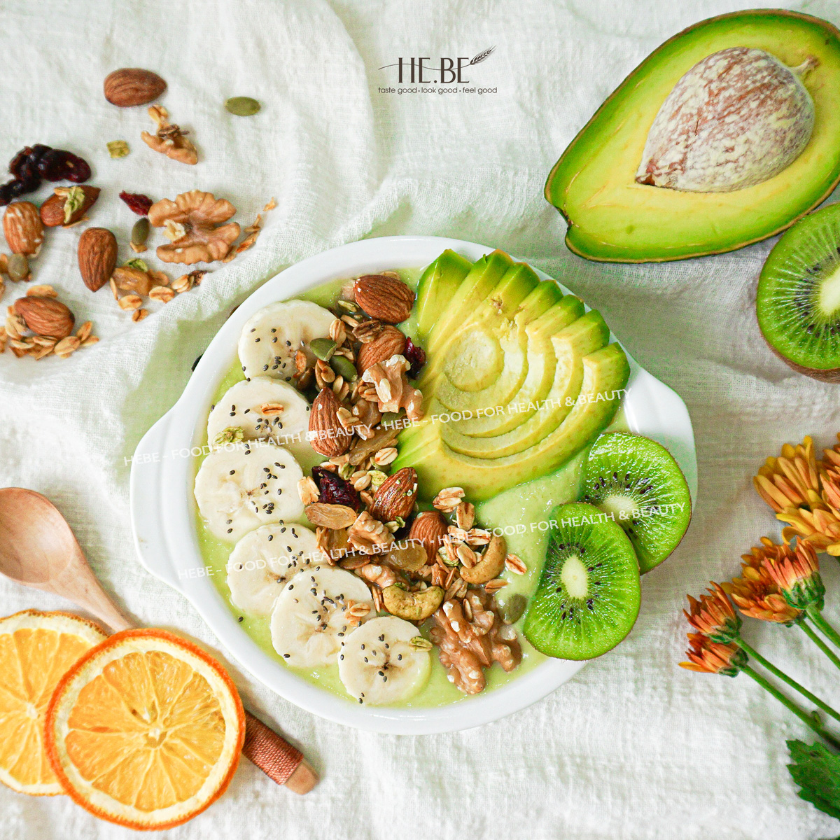 Muesli Với sữa chua