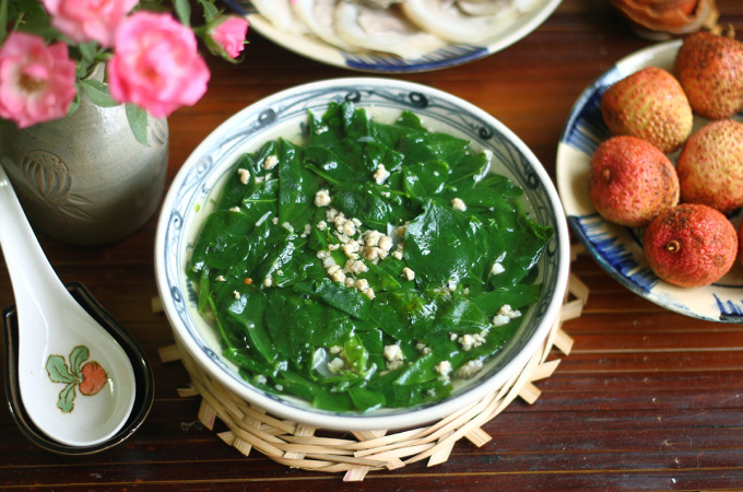 Canh rau ngót nấu thịt bằm