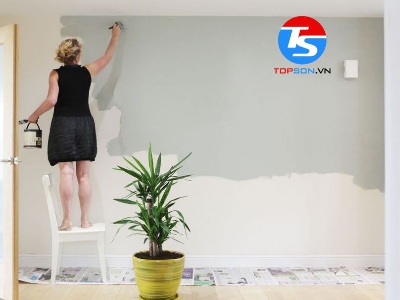 Có nên sơn chống thấm trực tiếp lên tường?