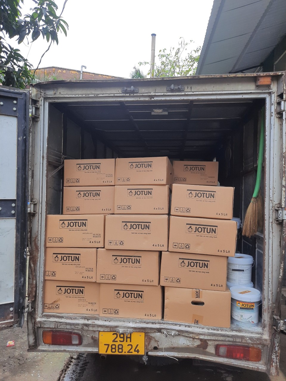 Vì sao bạn nên chọn mua sơn tại TopSon?