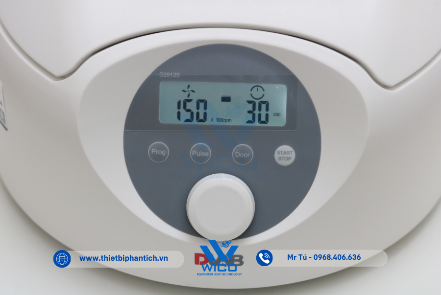 Màn hình hiển thị của Máy Ly Tâm Dlab - Mỹ D2012S