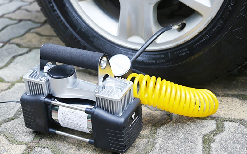 bom hoi lop xe o to tai