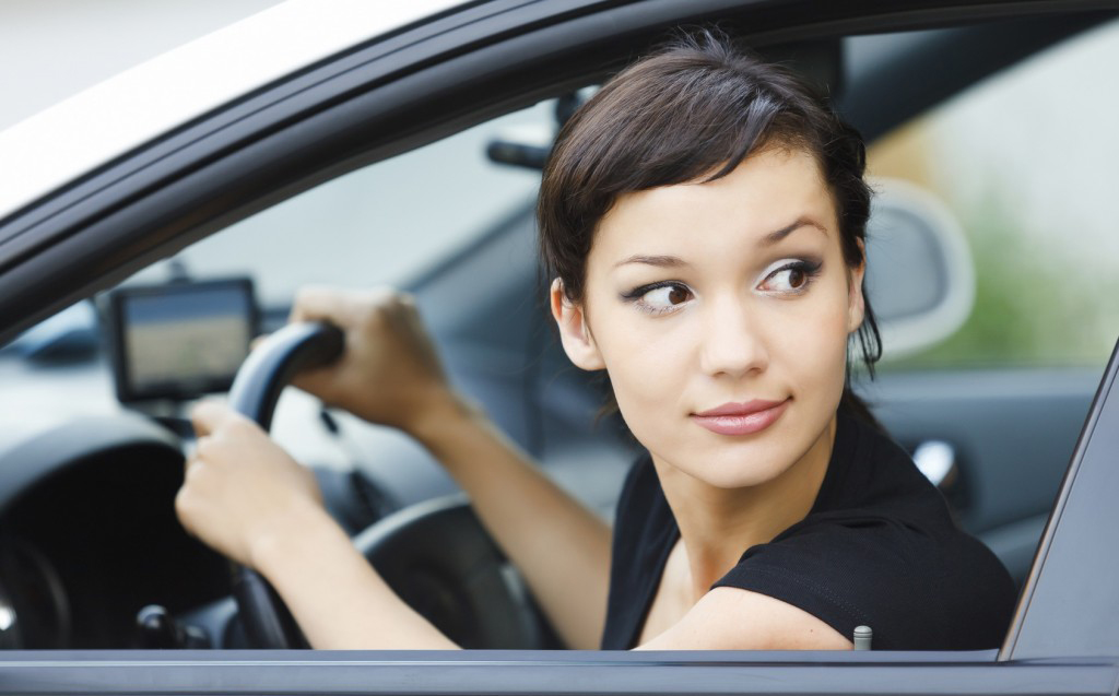 ky thuat lai xe o to duong hep