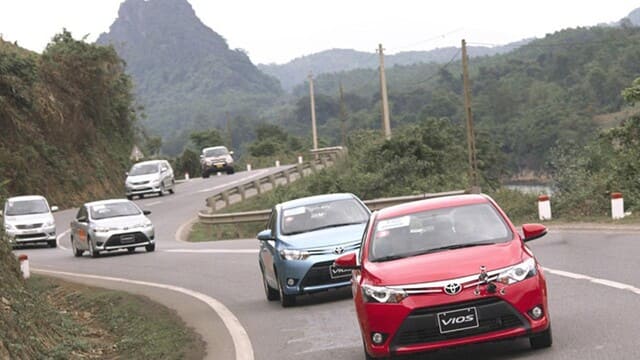 ky thuat lai xe o to len doc