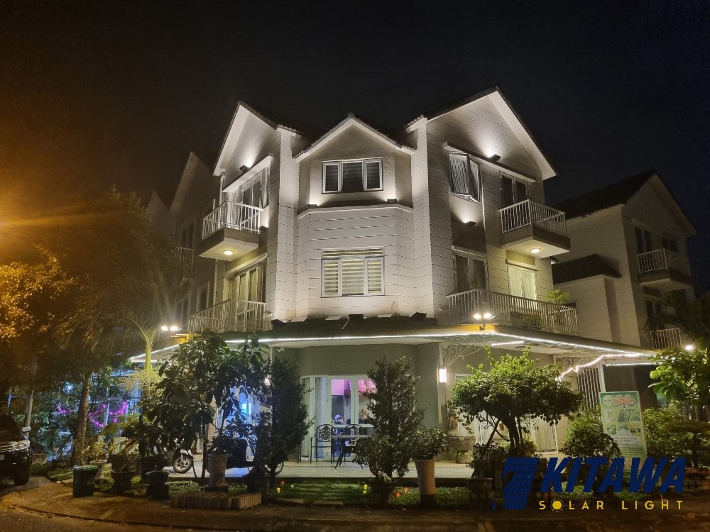 Kitawa lắp đặt đèn năng lượng mặt trời cho gia đình chị Uyên ở Quận 9