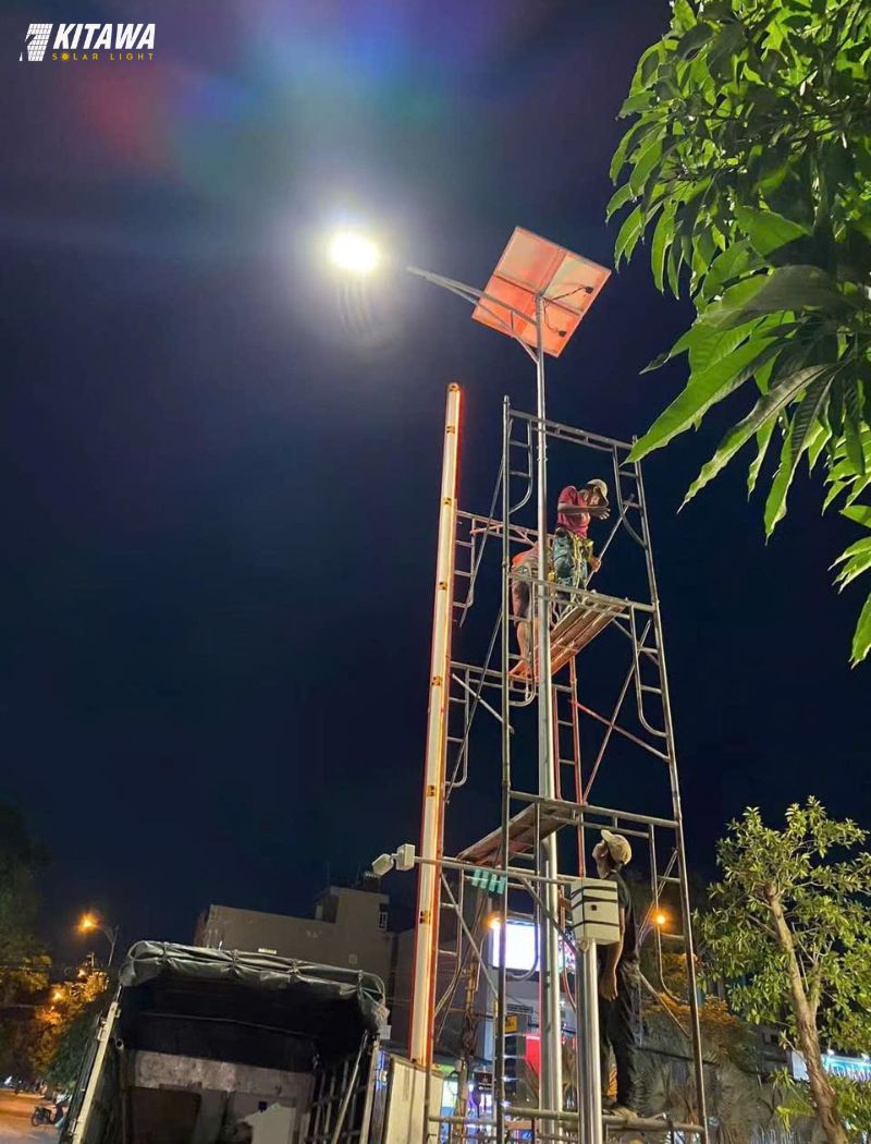 hệ thống chiếu sáng bằng đèn năng lượng cho công trình độ cao 10m