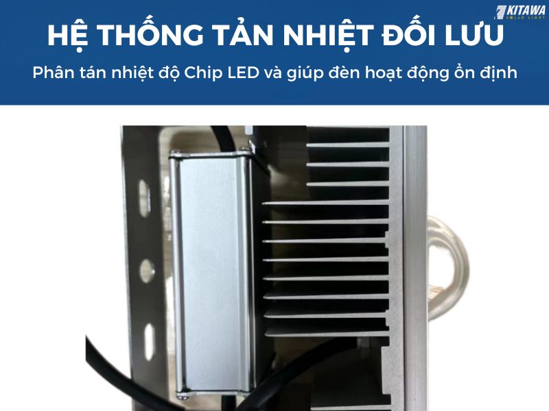 Đèn pha COB năng lượng mặt trời 60W CT.DP02.60