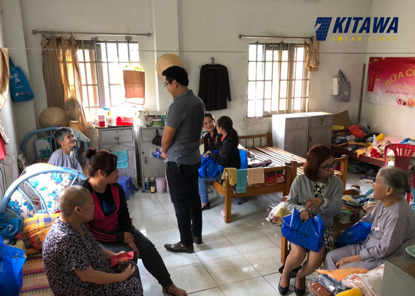 Kitawa tổ chức từ thiện tại chùa Diệu Pháp