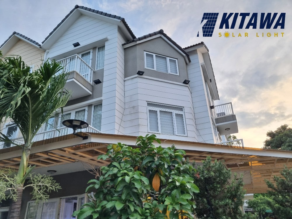 Kitawa lắp đặt đèn năng lượng mặt trời cho gia đình chị Uyên ở Quận 9