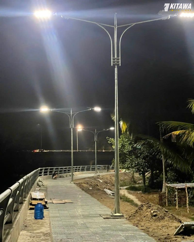 lắp đặt đèn công trình năng lượng mặt trời cho dự án tại Bình Dương