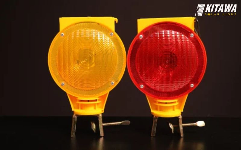 Đèn cảnh báo nguy hiểm năng lượng mặt trời