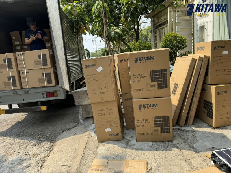 Giao 500 đèn năng lượng mặt trời tại Cần Thơ cho trang trại của anh Tuấn