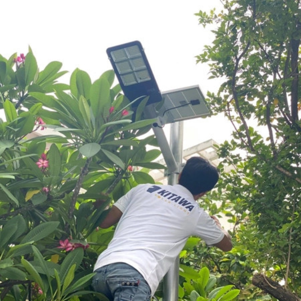 Đèn năng lượng mặt trời